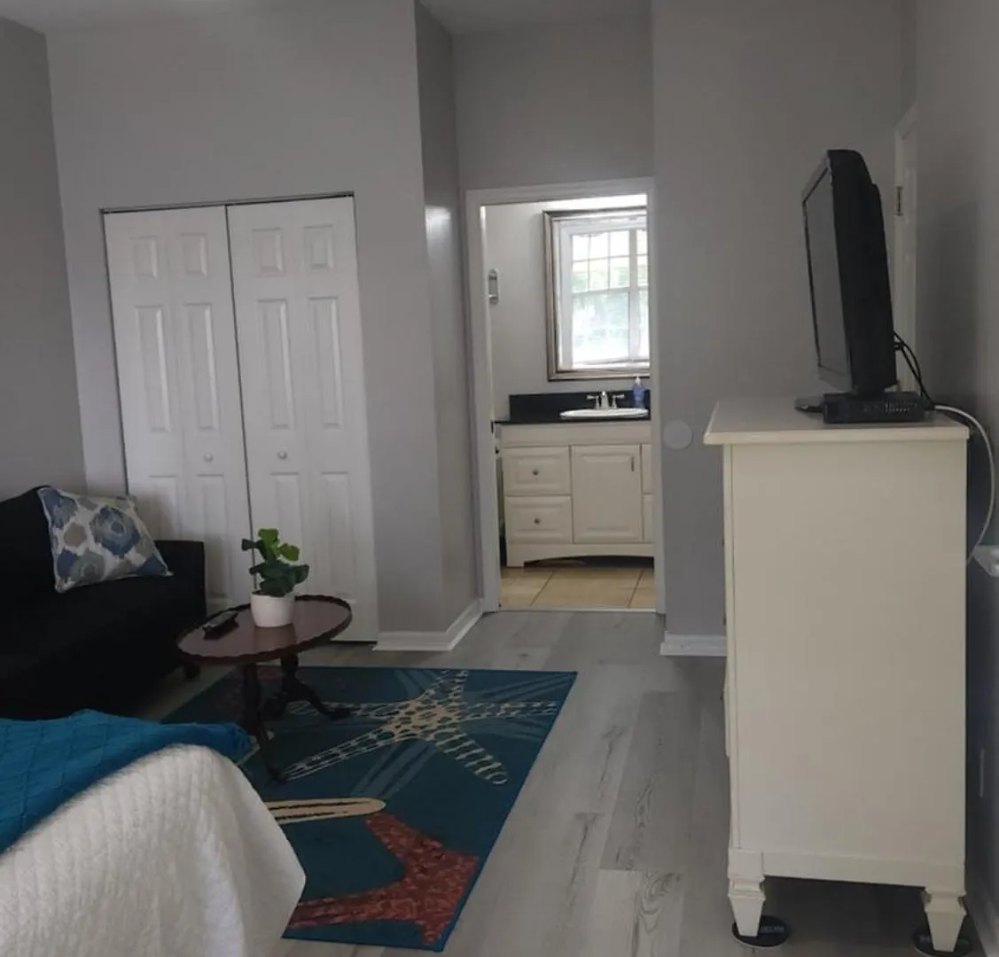 Lejlighed Queen Bed With Sitting Area At Img Bradenton